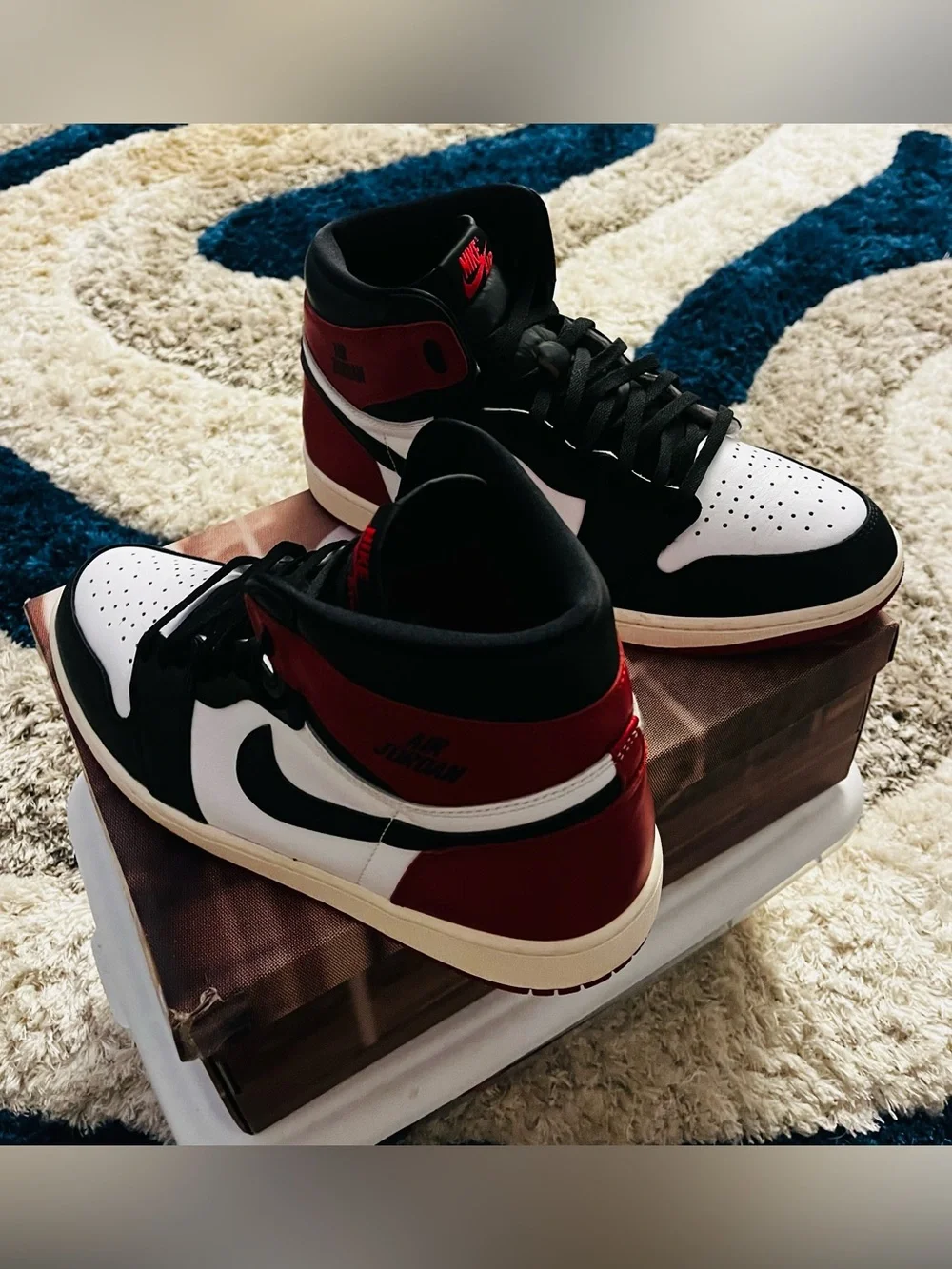 ✨Jordan 1 Retro High Remained ‘Black Toe’, Men’s Size 13 / Women’s 14.5✨